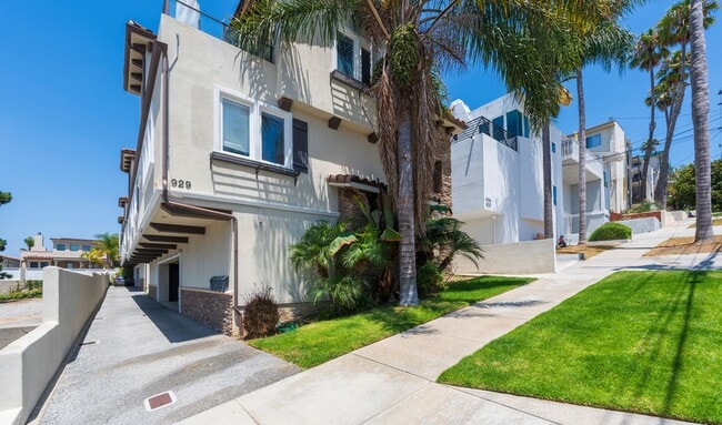 property at 931 1st St