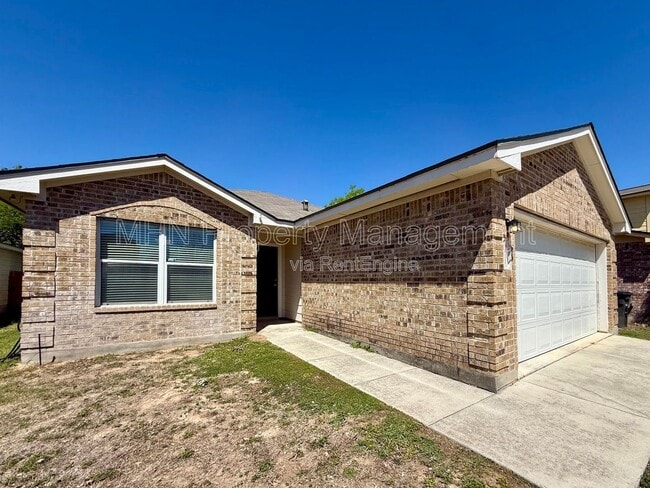 9011 Timber Hunt in San Antonio, TX - Building Photo - Building Photo