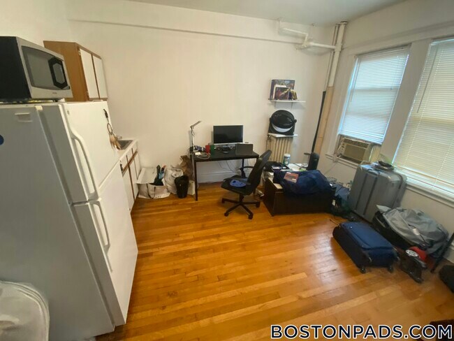 270 Huntington Ave, Unit 207 in Boston, MA - Building Photo - Building Photo