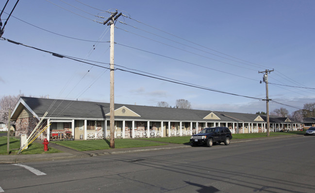 Vandervelden Apartments in Forest Grove, OR - Foto de edificio - Building Photo