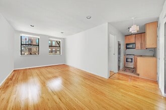 507 E 12th St in New York, NY - Building Photo - Building Photo