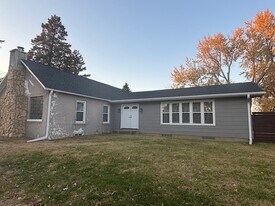 1738 8th Ave S in Clinton, IA - Building Photo