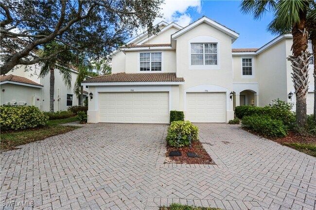 property at 796 Hampton Cir