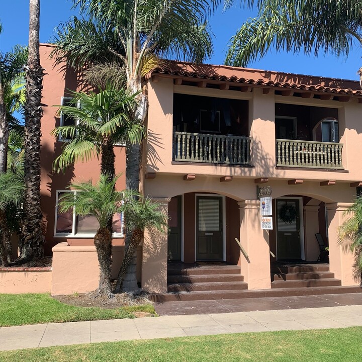 1135 1st St in Long Beach, CA - Building Photo