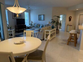 17020 Willowcrest Way in Ft. Myers, FL - Building Photo - Building Photo