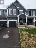 42 Ever Sweet Wy in Thorold, ON - Building Photo