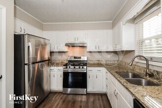 2750 Bankstone Dr SW in Marietta, GA - Building Photo - Building Photo