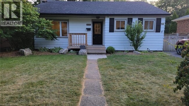 property at 1402 Fisher Ave