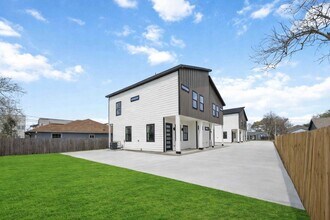 4804 Carmen St in Houston, TX - Building Photo - Building Photo