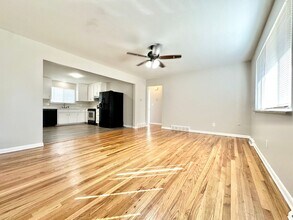 5875 W 5th Ave in Lakewood, CO - Building Photo - Building Photo