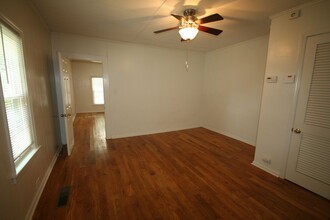 1011 Berkeley St in Durham, NC - Foto de edificio - Building Photo
