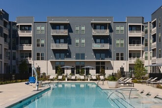 Livano Liberty Park in Vestavia Hills, AL - Building Photo - Building Photo