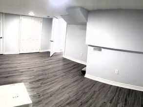 18 Brighton Ave in St Catharines, ON - Building Photo - Building Photo