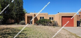 1717 Richmond Dr NE in Albuquerque, NM - Building Photo