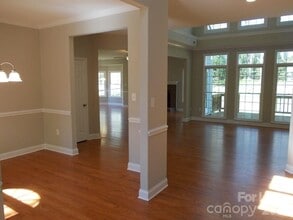 6223 Hickory Cove Ln in Charlotte, NC - Building Photo - Building Photo