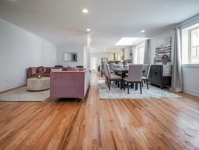 1741 W Haddon Ave in Chicago, IL - Building Photo - Building Photo