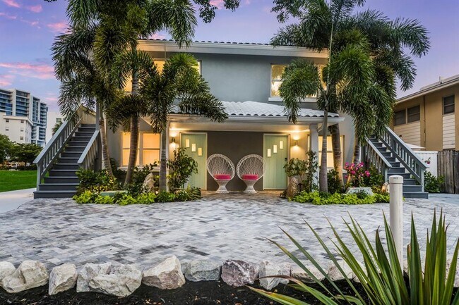 161 Golden Gate Point in Sarasota, FL - Building Photo - Building Photo