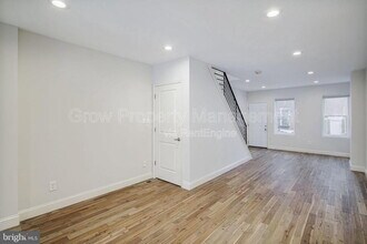 2028 E Firth St in Philadelphia, PA - Building Photo - Building Photo