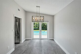 11627 SW 50th St in Cooper City, FL - Building Photo - Building Photo