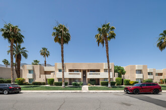 Hermosa Villas in Palm Springs, CA - Building Photo - Building Photo