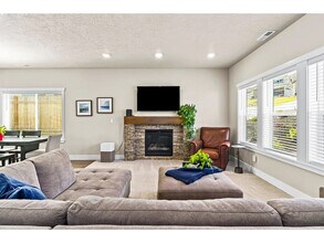 3740 Rockcress Rd in Eugene, OR - Building Photo - Building Photo