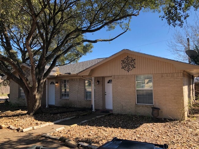 property at 800 Llano Pl