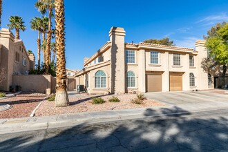 2810 Briar Knoll Dr in Henderson, NV - Building Photo - Building Photo