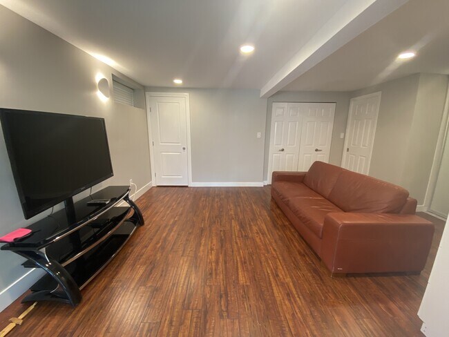 2068 W 44th Ave in Vancouver, BC - Building Photo - Building Photo