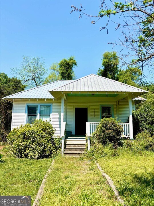 1263 W Broad St in Athens, GA - Building Photo