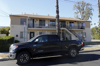 5757 Halbrent Ave in Van Nuys, CA - Building Photo - Primary Photo