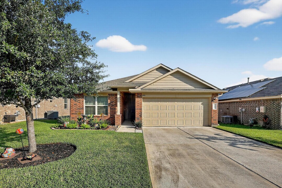 5636 Rainflower Terrace Ln in Spring, TX - Building Photo