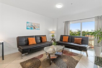 3219 SW 23rd Terrace in Miami, FL - Building Photo - Building Photo