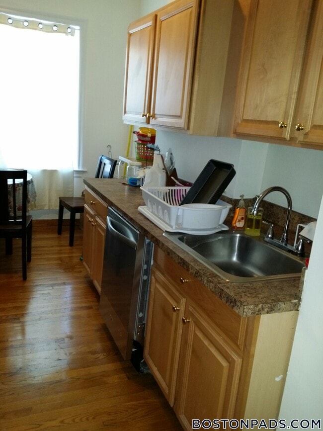 53 Georgia St, Unit 2 in Boston, MA - Building Photo - Building Photo