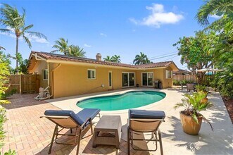 2100 NE 57th St in Fort Lauderdale, FL - Building Photo - Building Photo