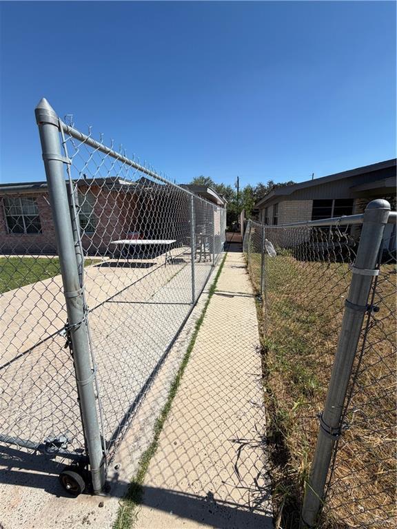 9 Francisco Ave in Mission, TX - Building Photo - Building Photo