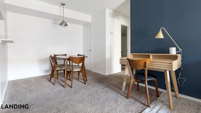 1071 Clayton Ln, Unit M1406 in Austin, TX - Building Photo - Building Photo