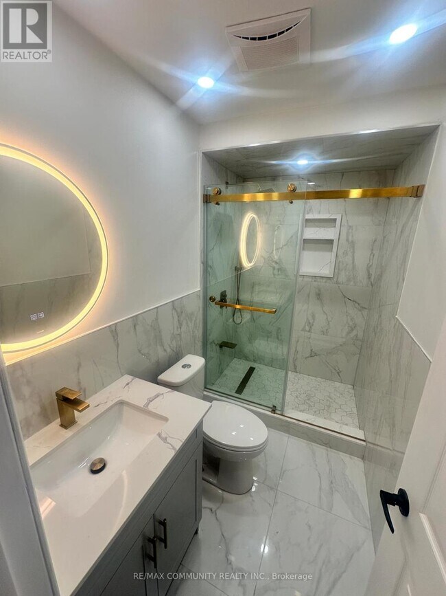 199 Brimorton Dr in Toronto, ON - Building Photo - Building Photo