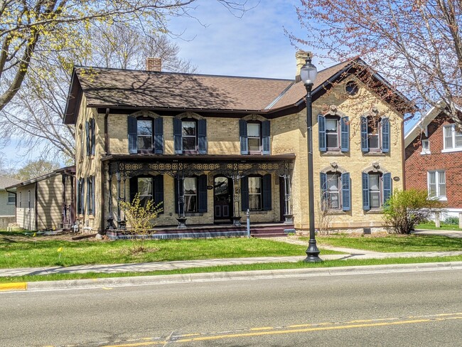 property at 128 S Main St