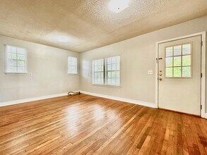 3911 Avenue C in Austin, TX - Building Photo - Building Photo