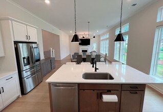 5786 Colton Rd in Hoover, AL - Building Photo - Building Photo
