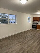633 NW 23rd Ct in Miami, FL - Building Photo - Building Photo