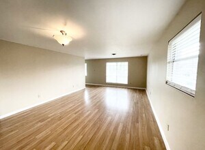 1210-1212 Park Island Dr in New Orleans, LA - Building Photo - Building Photo