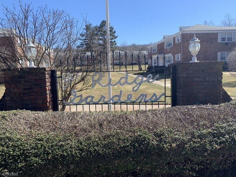 165 Ridge Rd-Unit -A in Cedar Grove, NJ - Building Photo