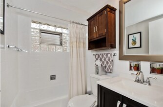 4826 N Linder Ave in Chicago, IL - Building Photo - Building Photo
