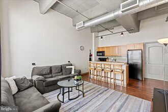 511 N Broad St in Philadelphia, PA - Building Photo - Building Photo