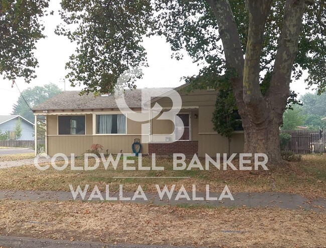 property at 528 N Bellevue Ave
