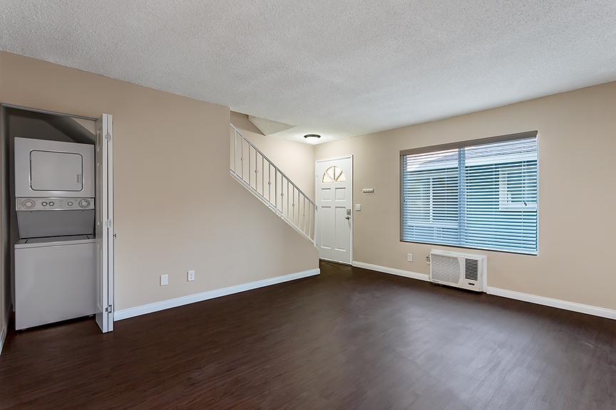 Las Casitas Apartments | Covina, CA Apartments For Rent