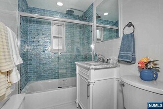 100 Huguenot Ave in Englewood, NJ - Building Photo - Building Photo