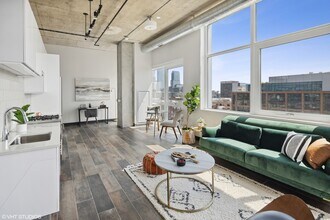 171 N Aberdeen St in Chicago, IL - Building Photo - Building Photo