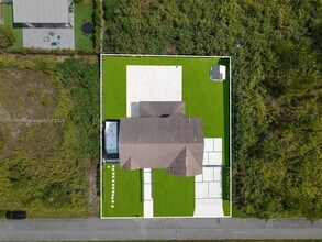 11761 SW 226th Terrace in Miami, FL - Building Photo - Building Photo